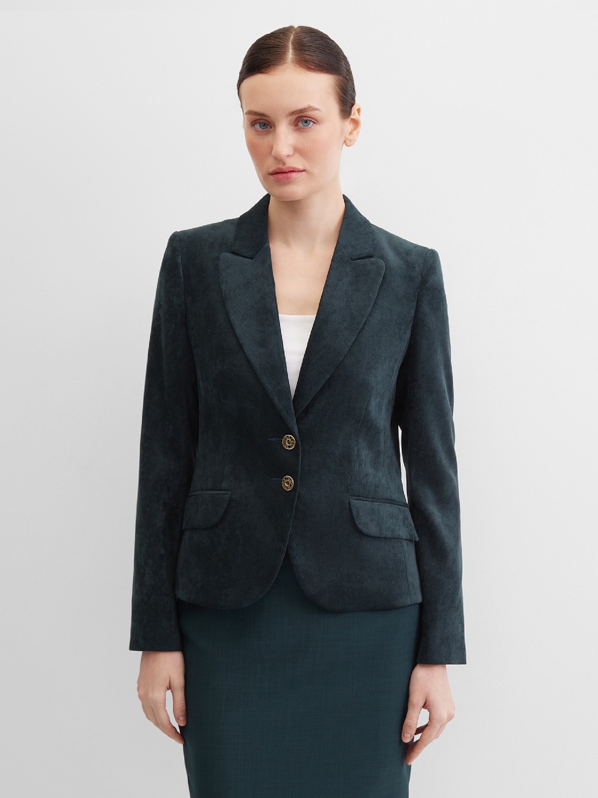 Пиджак укороченный с бархатистой структурой