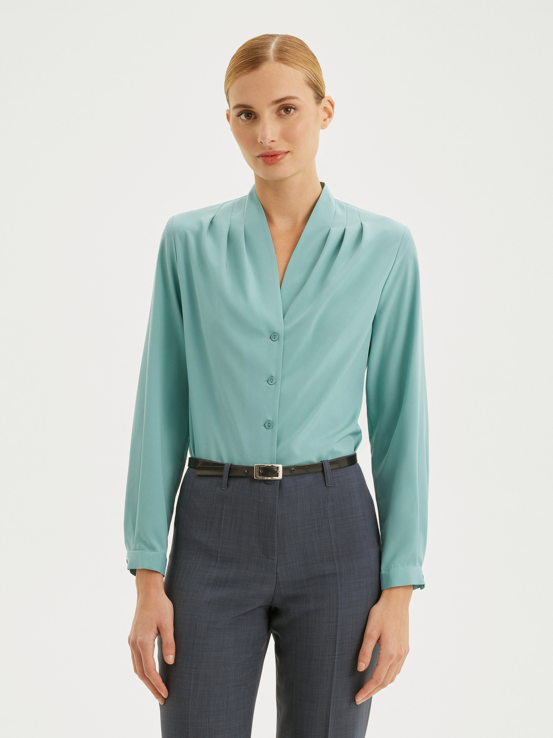 Блузка с мягкими  складками