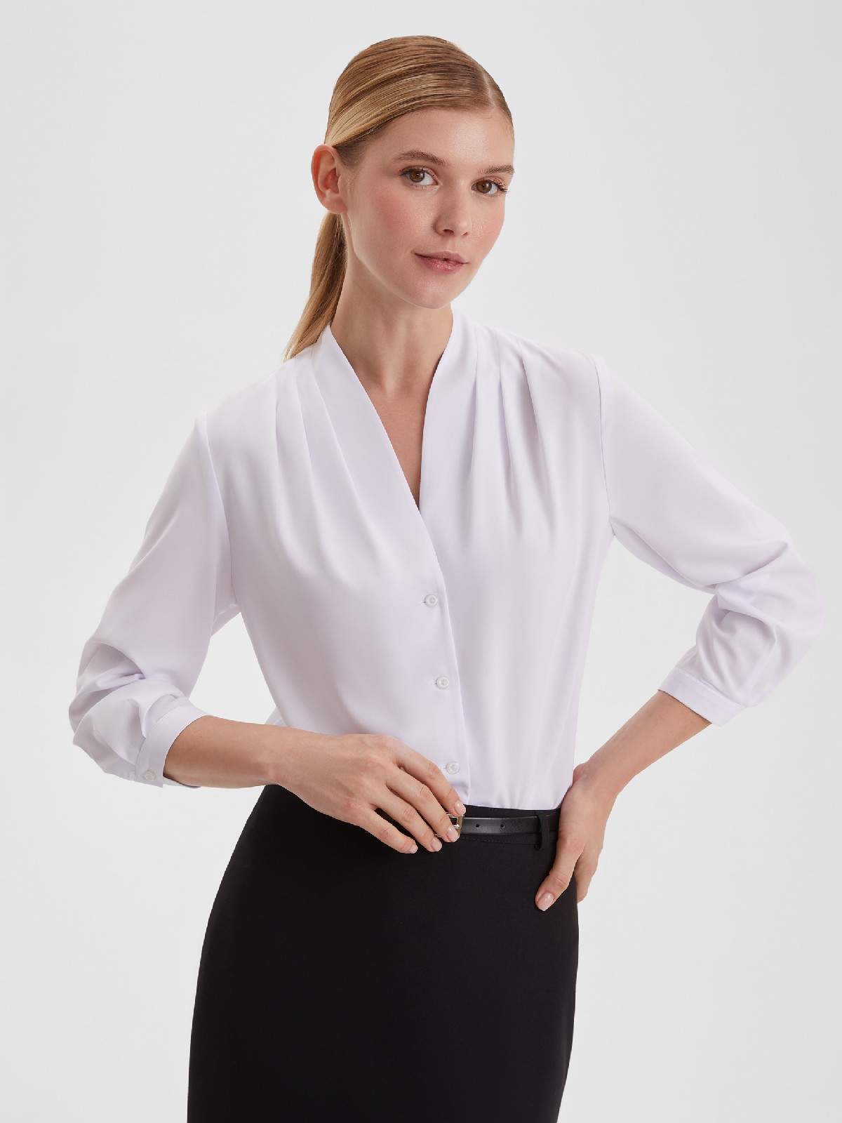 Блузка с мягкими складками