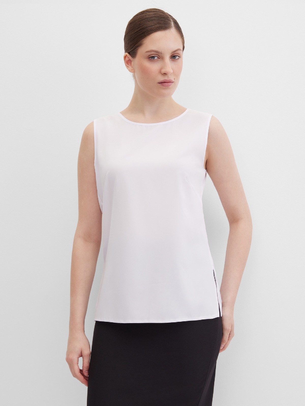 Блуза воздушная без рукавов